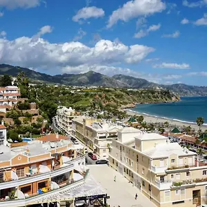 Apartamento Apartamentoslatin Burriana Playa, Nerja